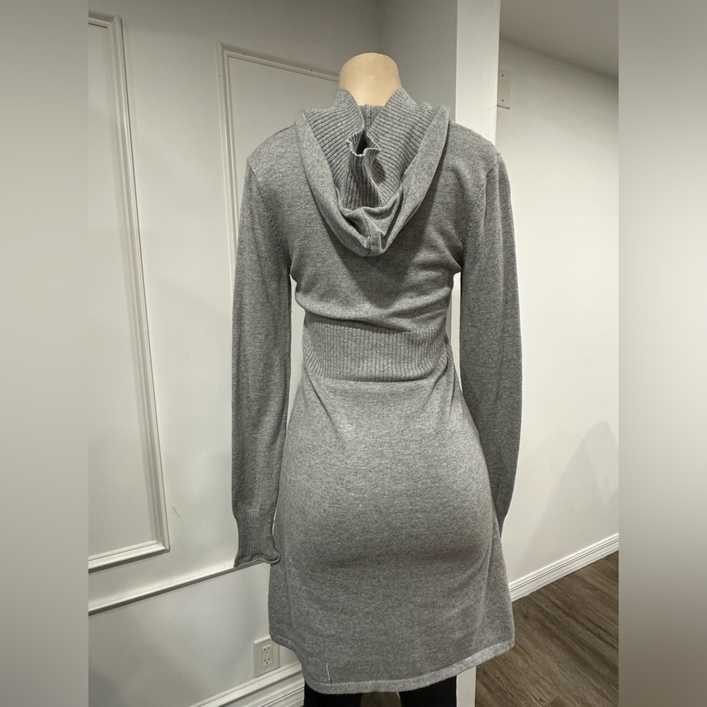 Athleta Gray Sweater  Dress Size Small. V neck. Midi length. - Picture 2 of 5